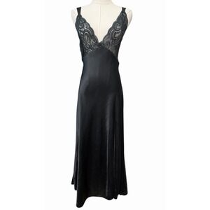 VTG Victoria's Secret Liquid Satin Full‎ Dress Slip Long Maxi Gown Shiny Lace M